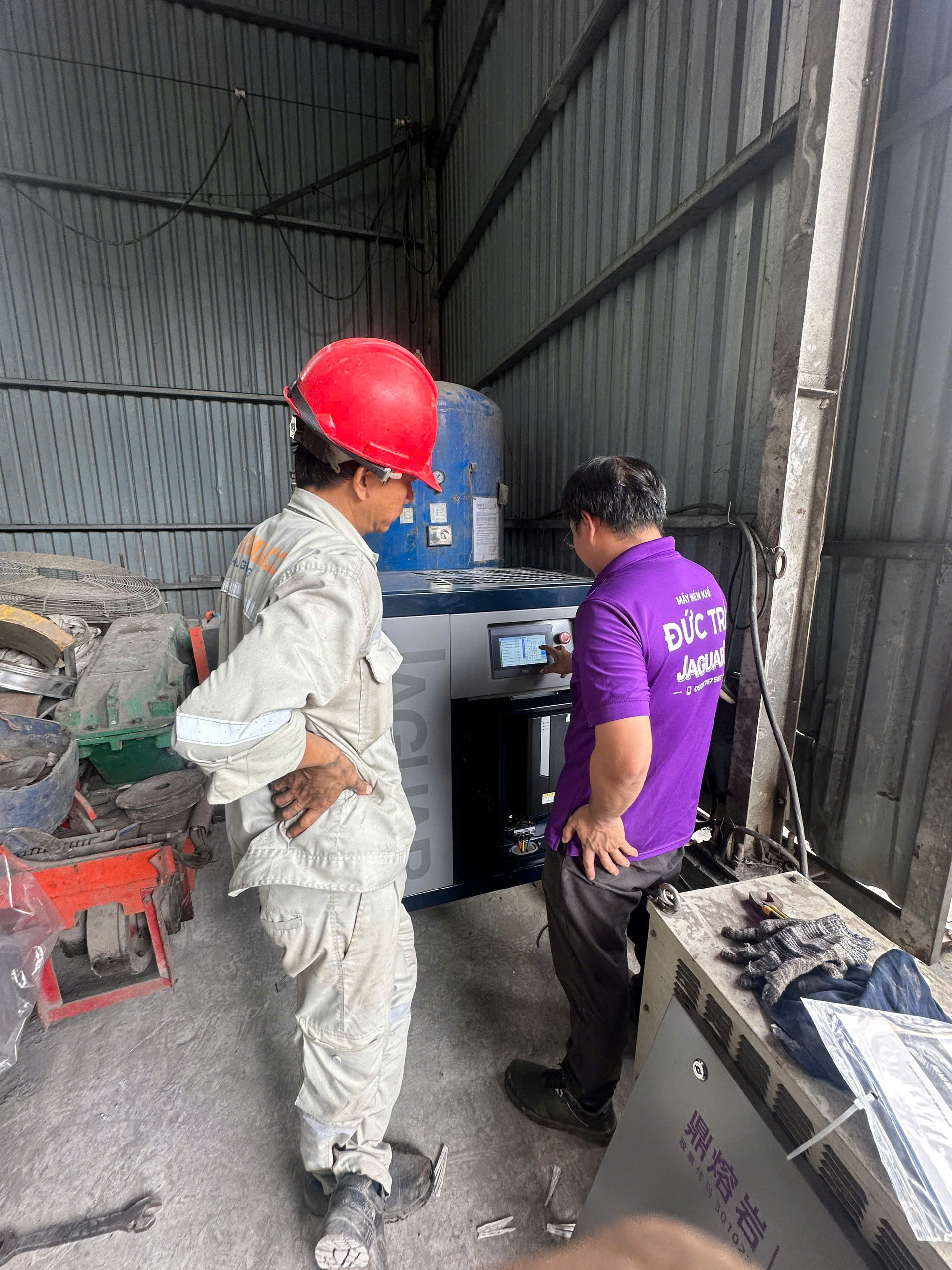 Sửa chữa máy Jaguar